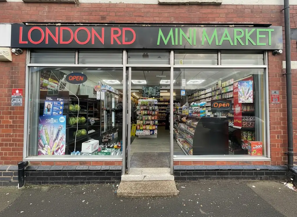 Luna Mini Market 142 - London Road Mini Market - Worcester Markets